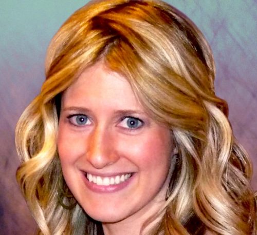 An image of Lauren Weisberg. She has shoulder length blonde hair.